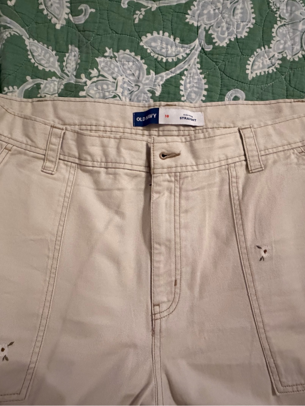 Women’s Old Navy Cream Pants with Subtle Embroidery